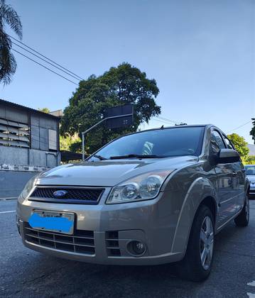 FORD FIESTA 1.6 MPI HATCH 8V FLEX 4P MANUAL